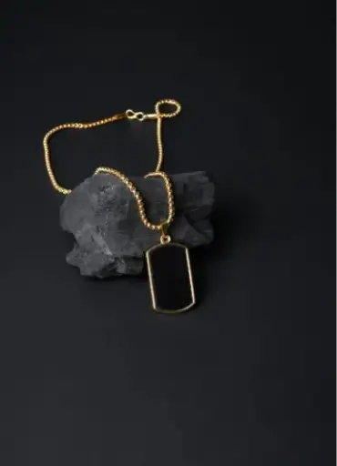 Black Rectangular Pendant Necklace